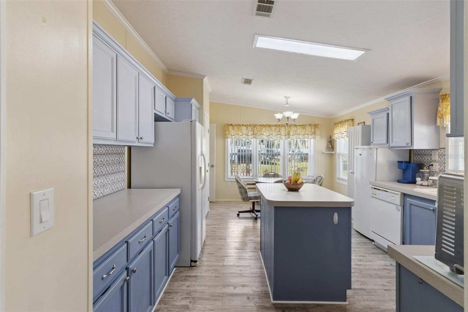 Manufactured Home at 3100 MARK LN, LAKE WALES, photo 8 of 26