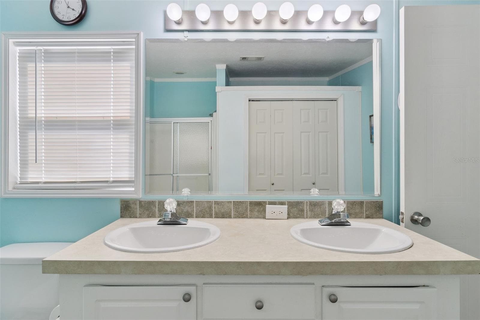 Manufactured Home at 3100 MARK LN, LAKE WALES, photo 12 of 26