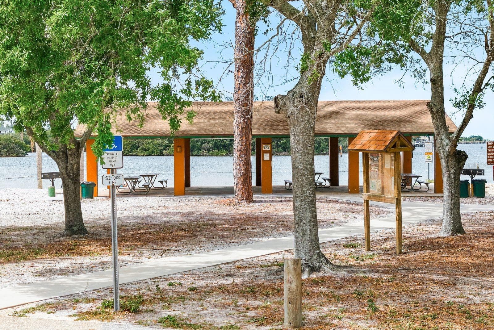 Minutes to Anclote River Park - 2334 BARRACUDA CT, HOLIDAY