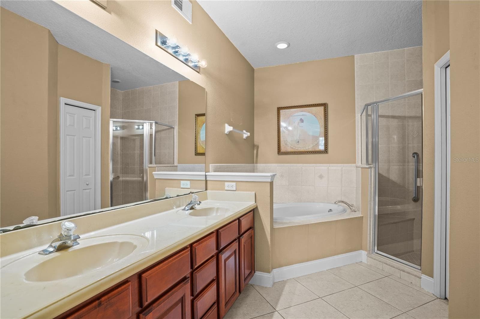 Primary Bathroom - 2223 WEKIVA VILLAGE LN, APOPKA