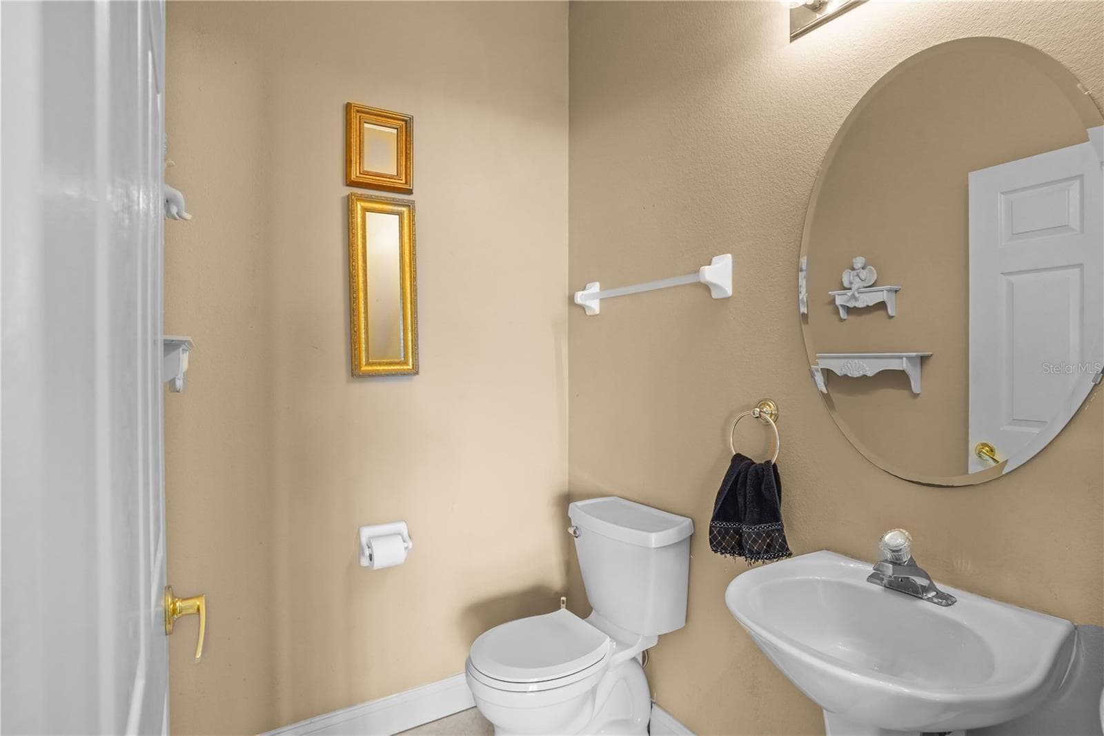 First-floor Half Bath - 2223 WEKIVA VILLAGE LN, APOPKA