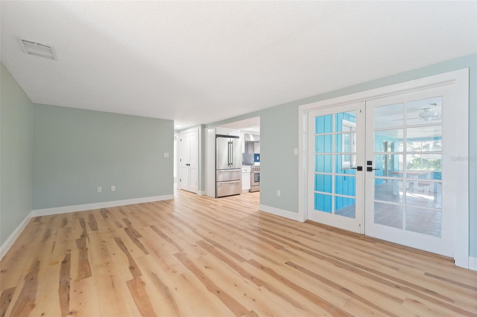 FAMILY ROOM - 8103 GULF WAY, HUDSON