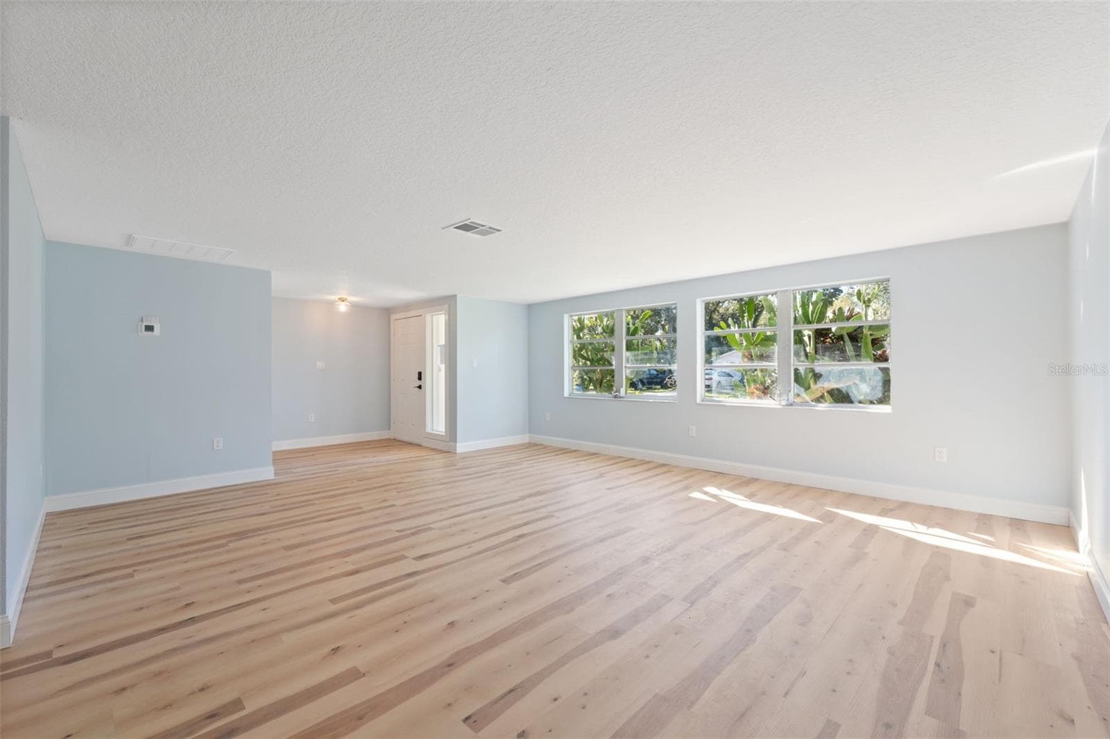 LIVING ROOM - 8103 GULF WAY, HUDSON