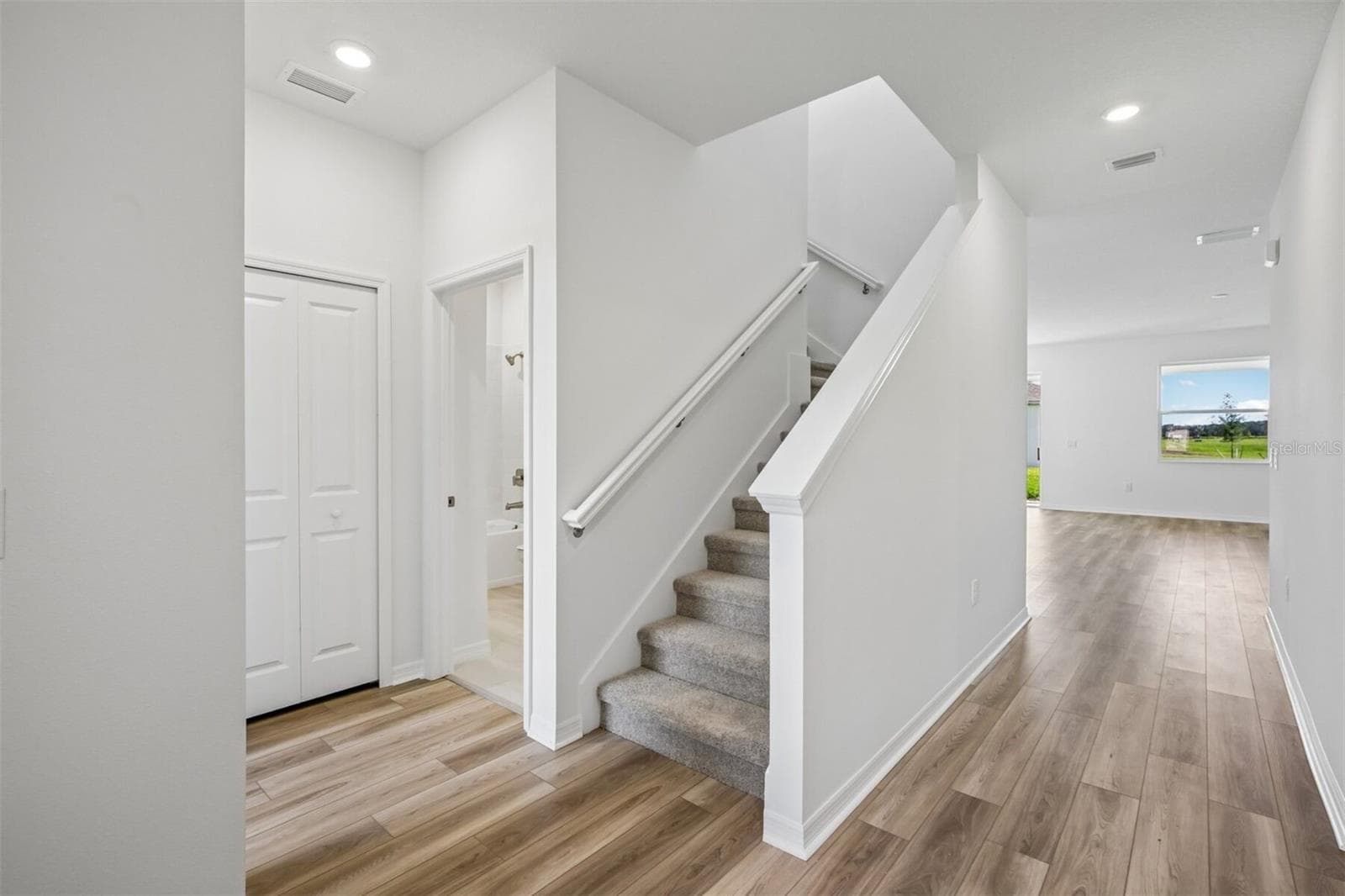 Single Family Residence at 8708 CANARD CV, PALMETTO, photo 30 of 54