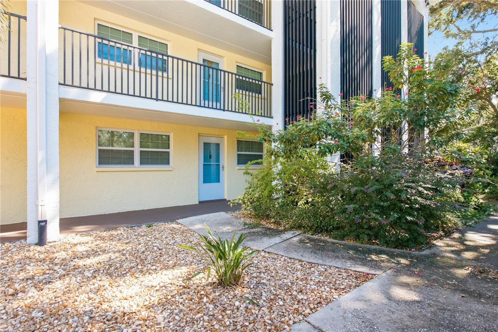 Walk up entrance - 821 DELEON CT #109, DUNEDIN