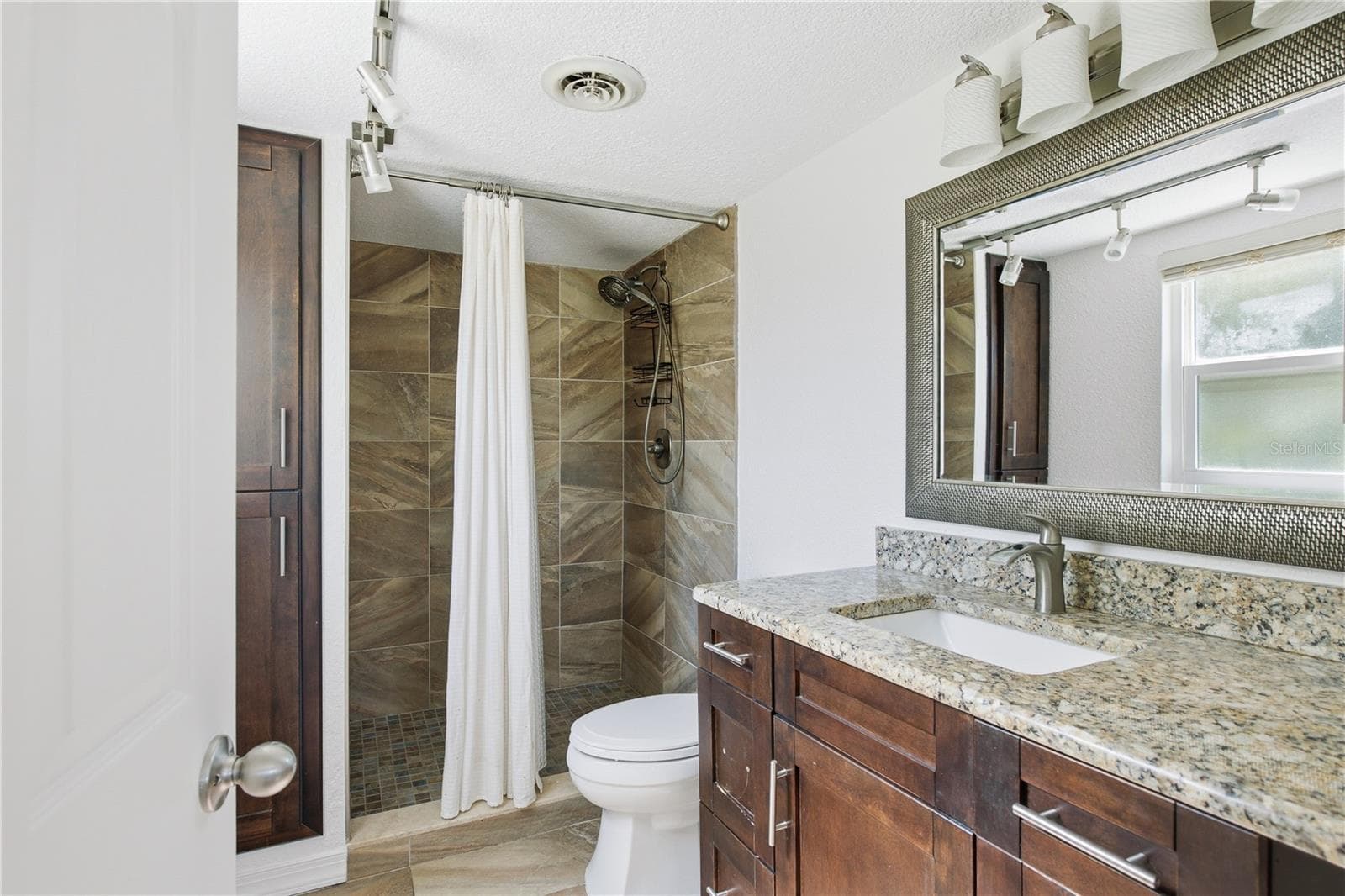Bathroom 2 - 821 DELEON CT #109, DUNEDIN