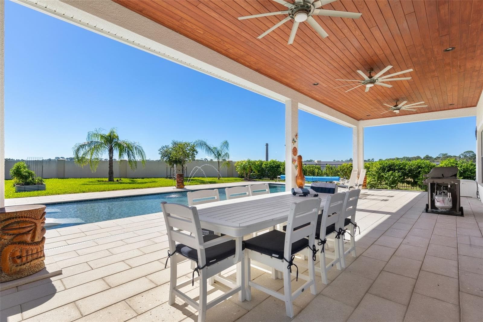 Single Family Residence at 94 DEL PALMA DR, PALM COAST, photo 42 of 67
