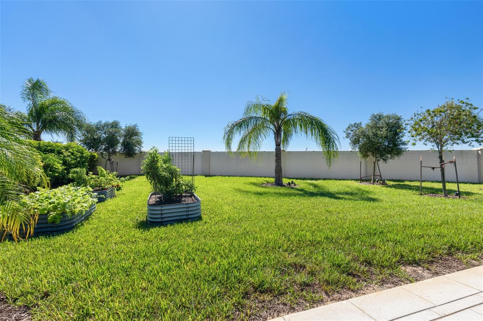 Single Family Residence at 94 DEL PALMA DR, PALM COAST, photo 49 of 67
