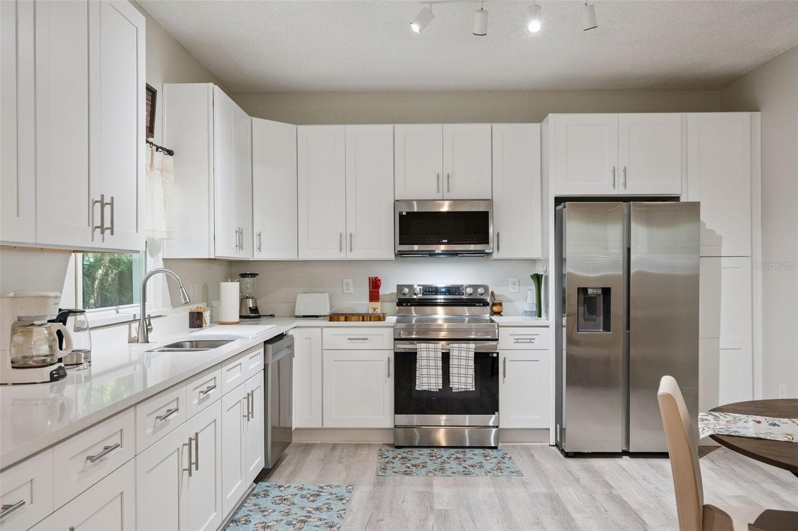 kitchen - 2415 S LAUREL AVE, SANFORD