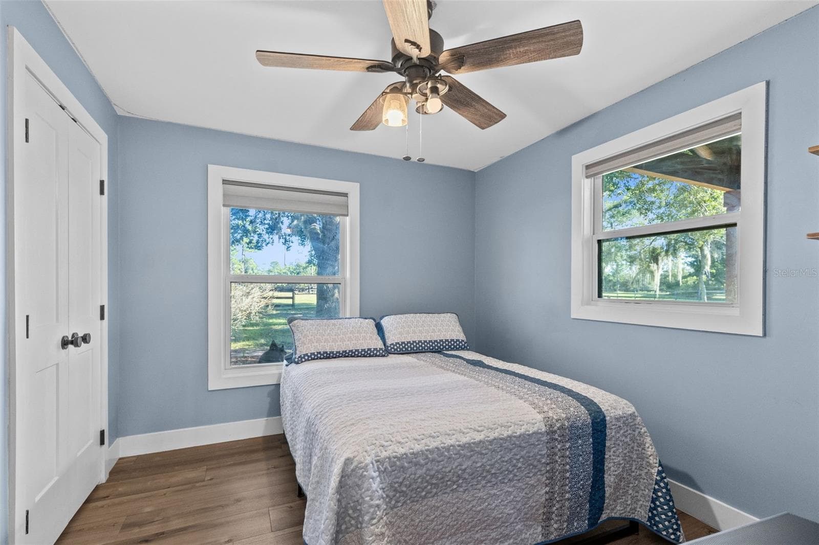Bedroom 3 shows great architectural details. - 2670 MILLS CREEK RD, CHULUOTA