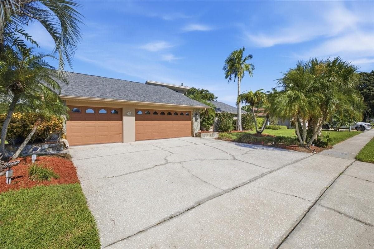 Single Family Residence at 3168 MASTERS DR, CLEARWATER, photo 3 of 65