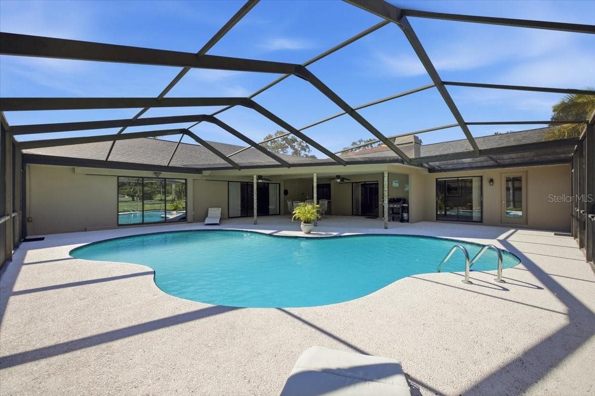 Single Family Residence at 3168 MASTERS DR, CLEARWATER, photo 25 of 65
