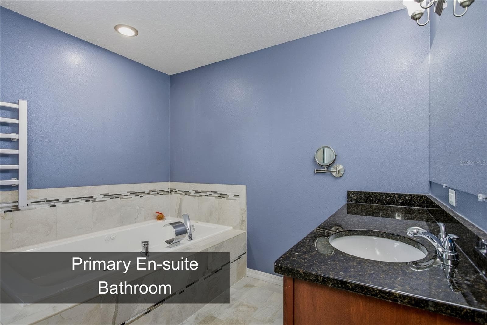 Primary En-suite Bathroom - 24533 SW 11TH RD, NEWBERRY