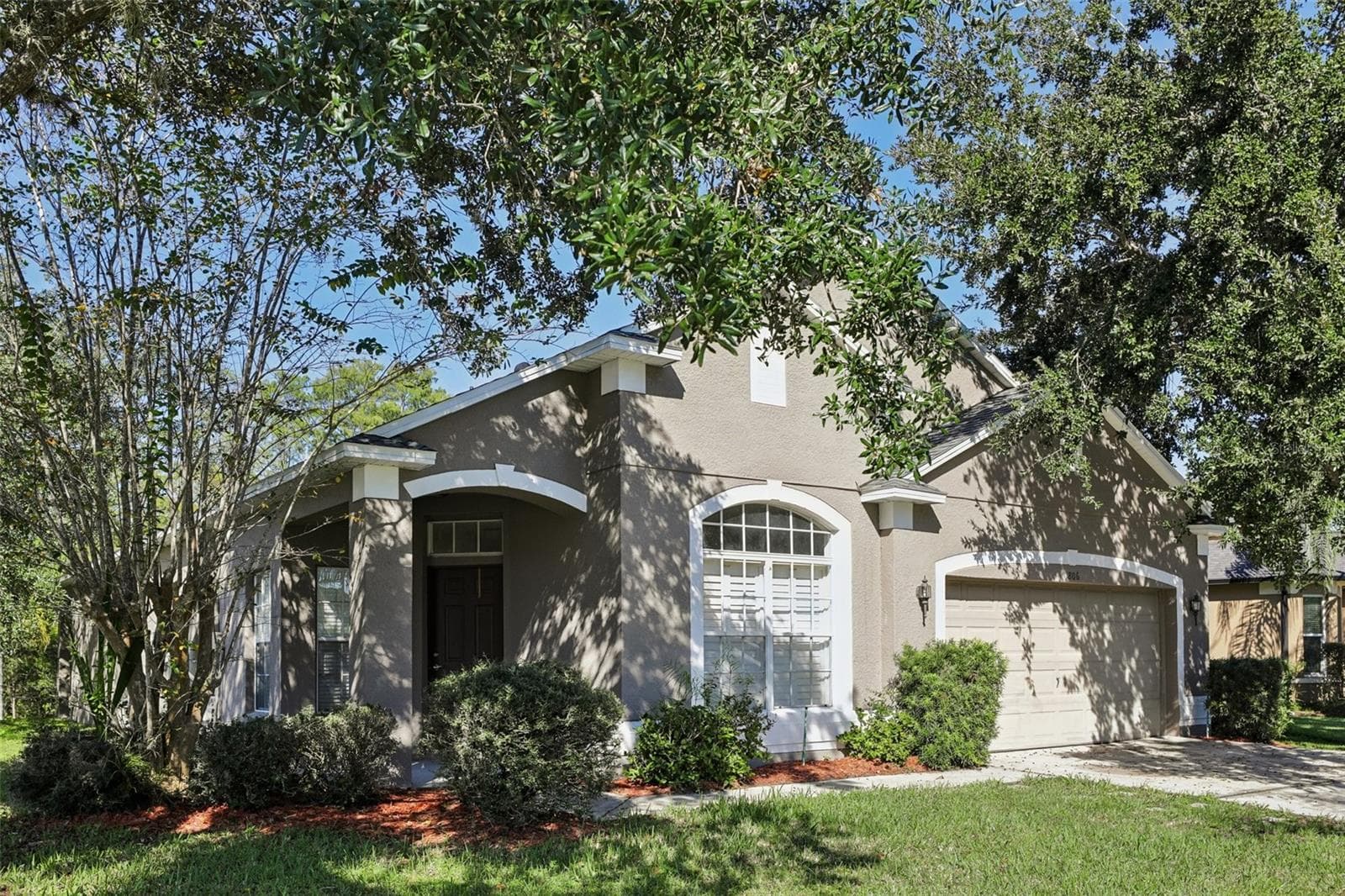 Welcome Home! - 1806 ANNA CATHERINE DR, ORLANDO