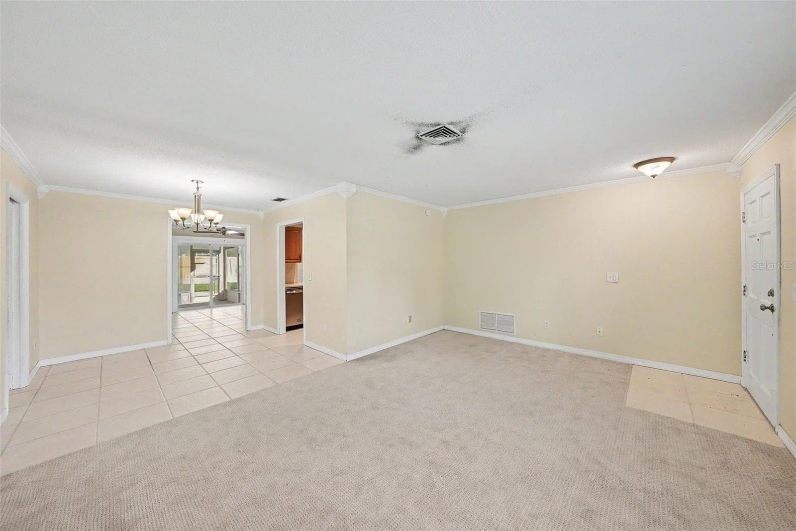 Single Family Residence at 14161 HETRICK CIR N, LARGO, photo 4 of 31