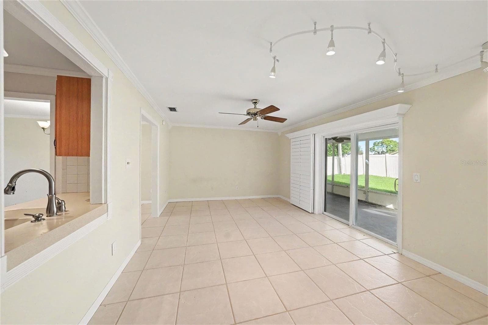 Single Family Residence at 14161 HETRICK CIR N, LARGO, photo 6 of 31
