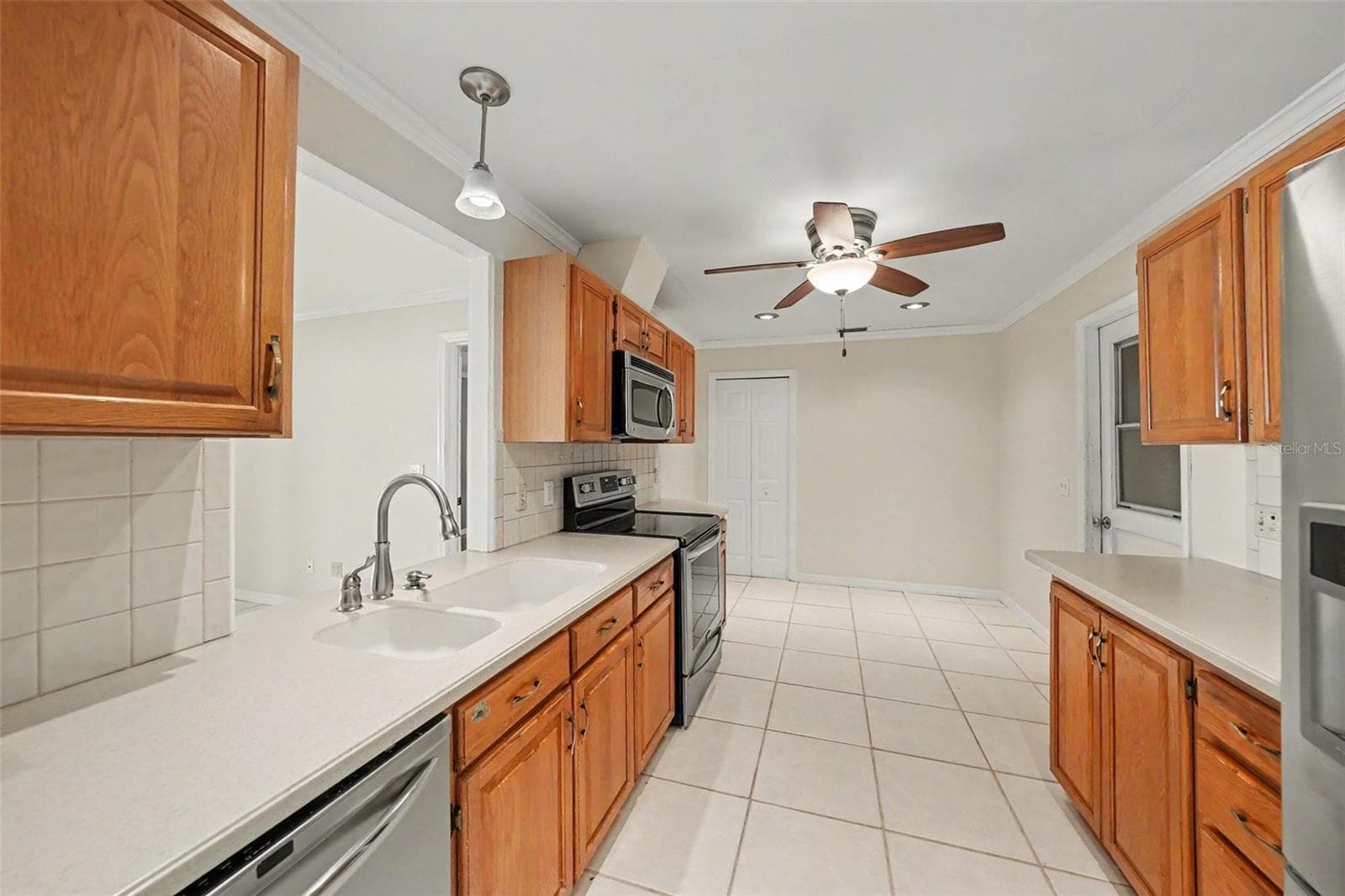Single Family Residence at 14161 HETRICK CIR N, LARGO, photo 8 of 31