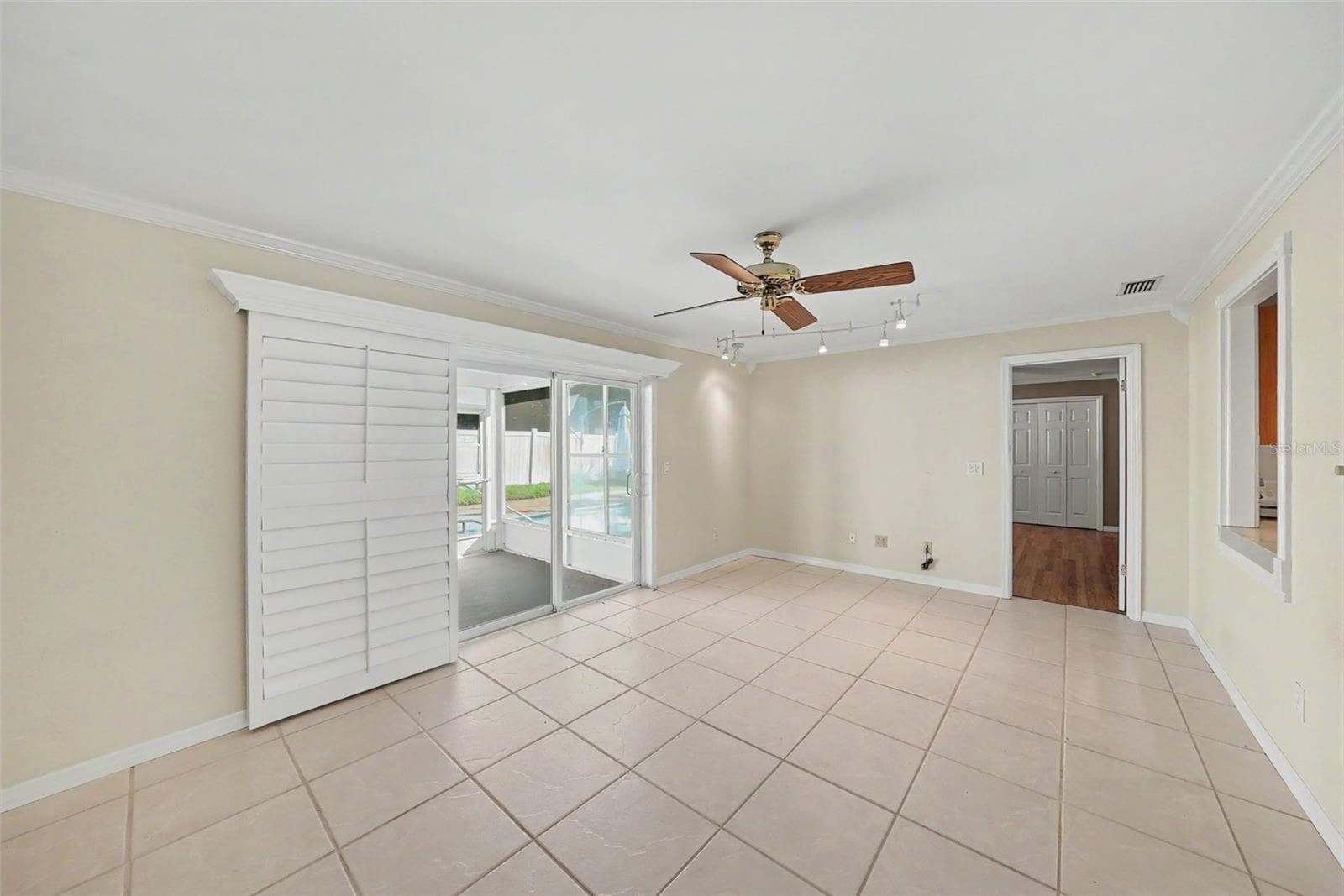 Single Family Residence at 14161 HETRICK CIR N, LARGO, photo 9 of 31
