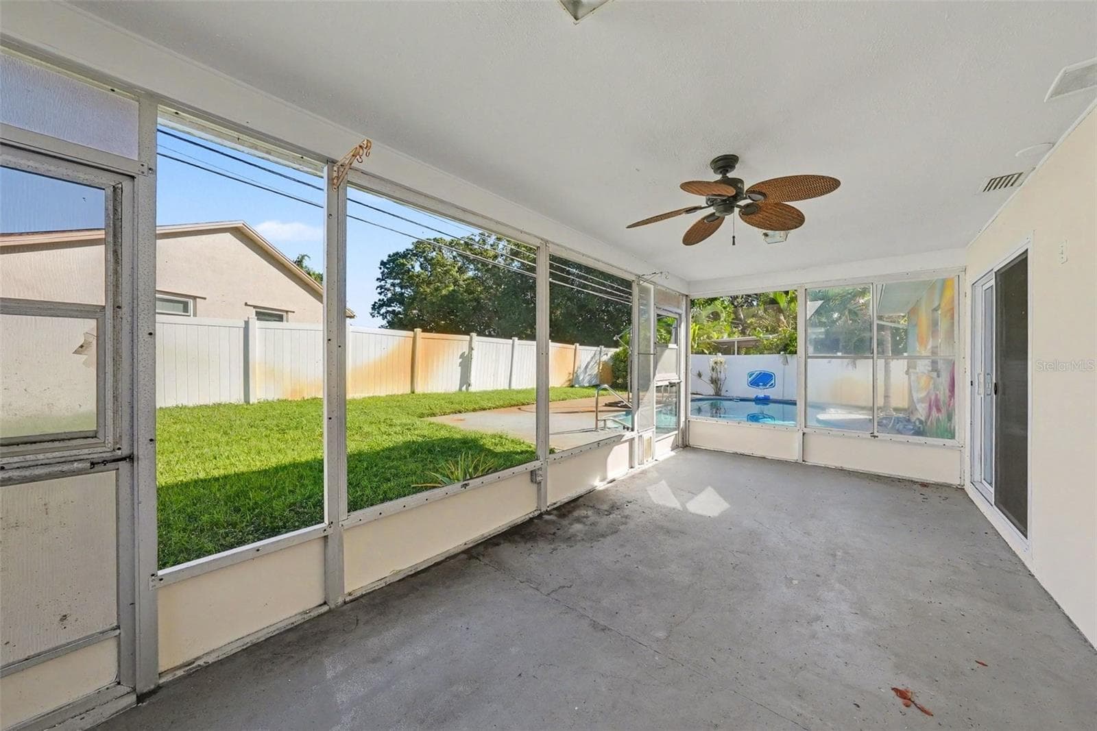 Single Family Residence at 14161 HETRICK CIR N, LARGO, photo 20 of 31