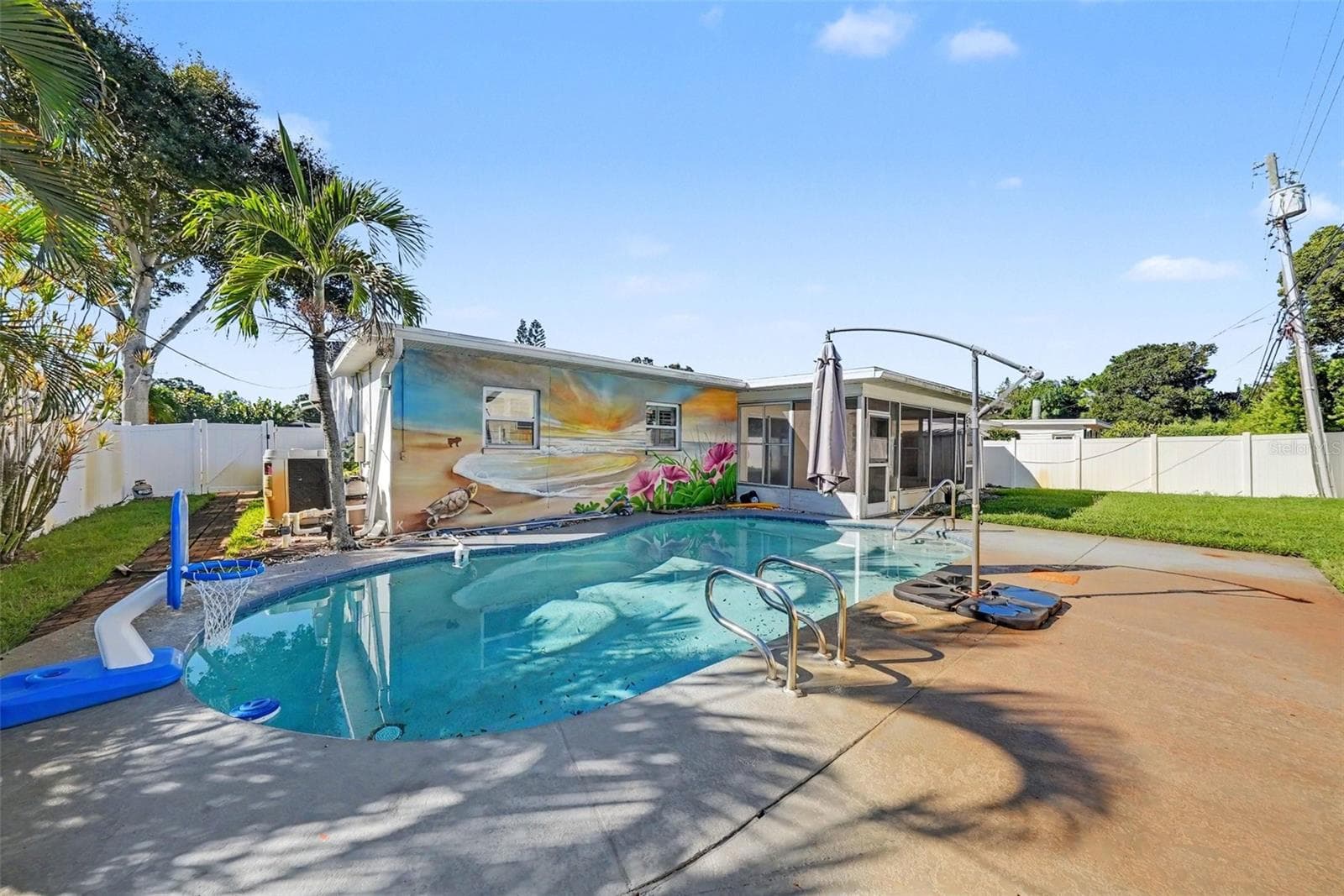 Single Family Residence at 14161 HETRICK CIR N, LARGO, photo 21 of 31