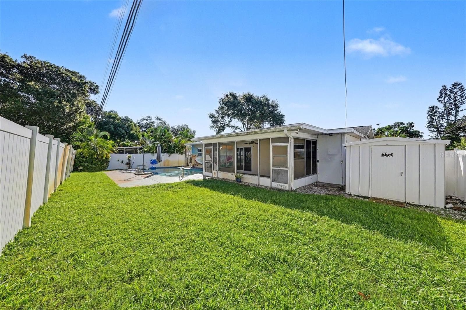 Single Family Residence at 14161 HETRICK CIR N, LARGO, photo 23 of 31
