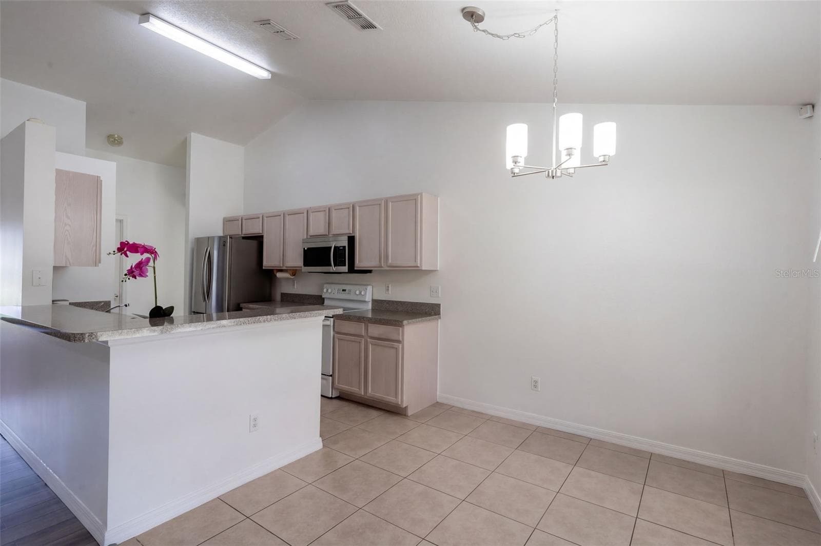Kitchen & Dining - 11413 PATRICO LOOP, CLERMONT