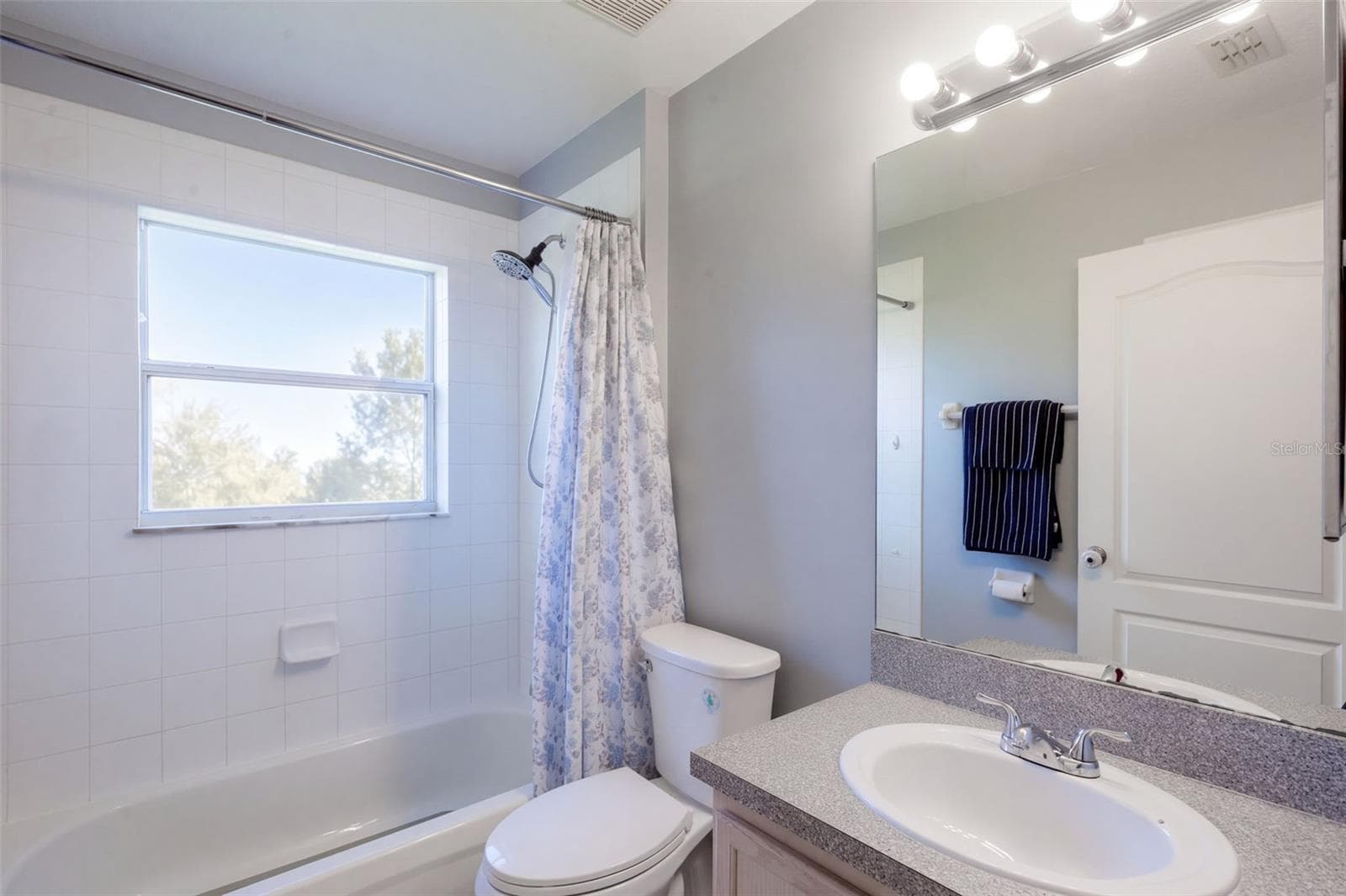 Bath 2 - 11413 PATRICO LOOP, CLERMONT