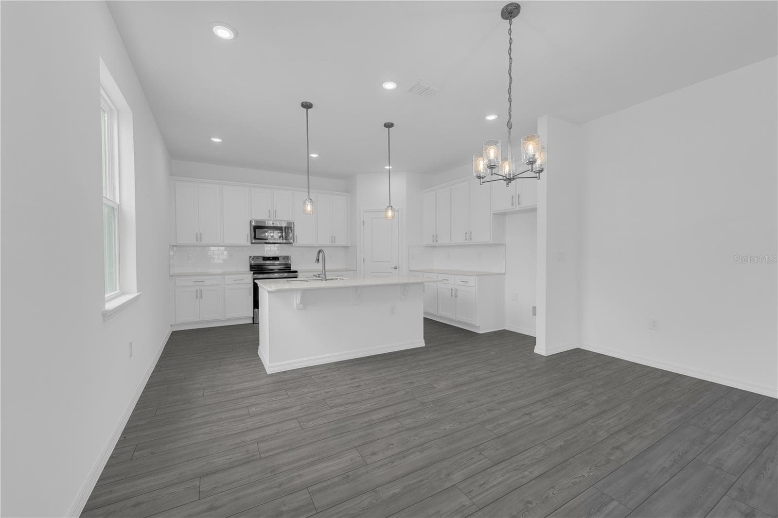 Single Family Residence at 1830 HORSETAIL DR, ST CLOUD, photo 9 of 41