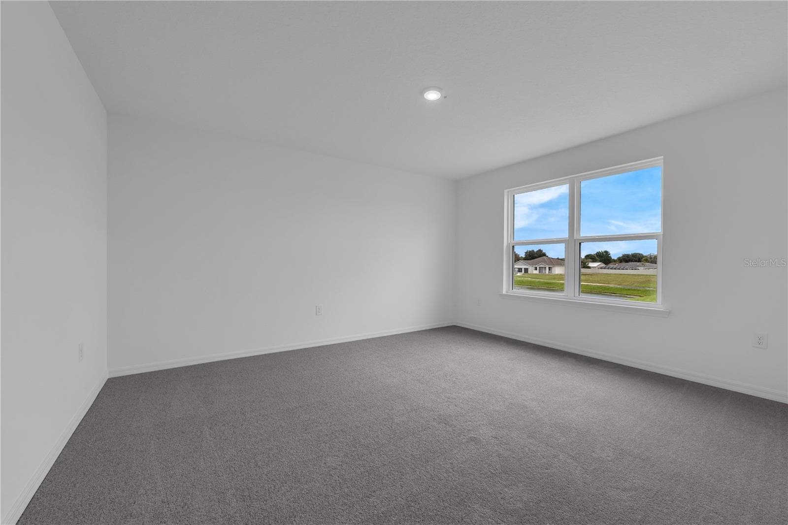 Single Family Residence at 1830 HORSETAIL DR, ST CLOUD, photo 16 of 41