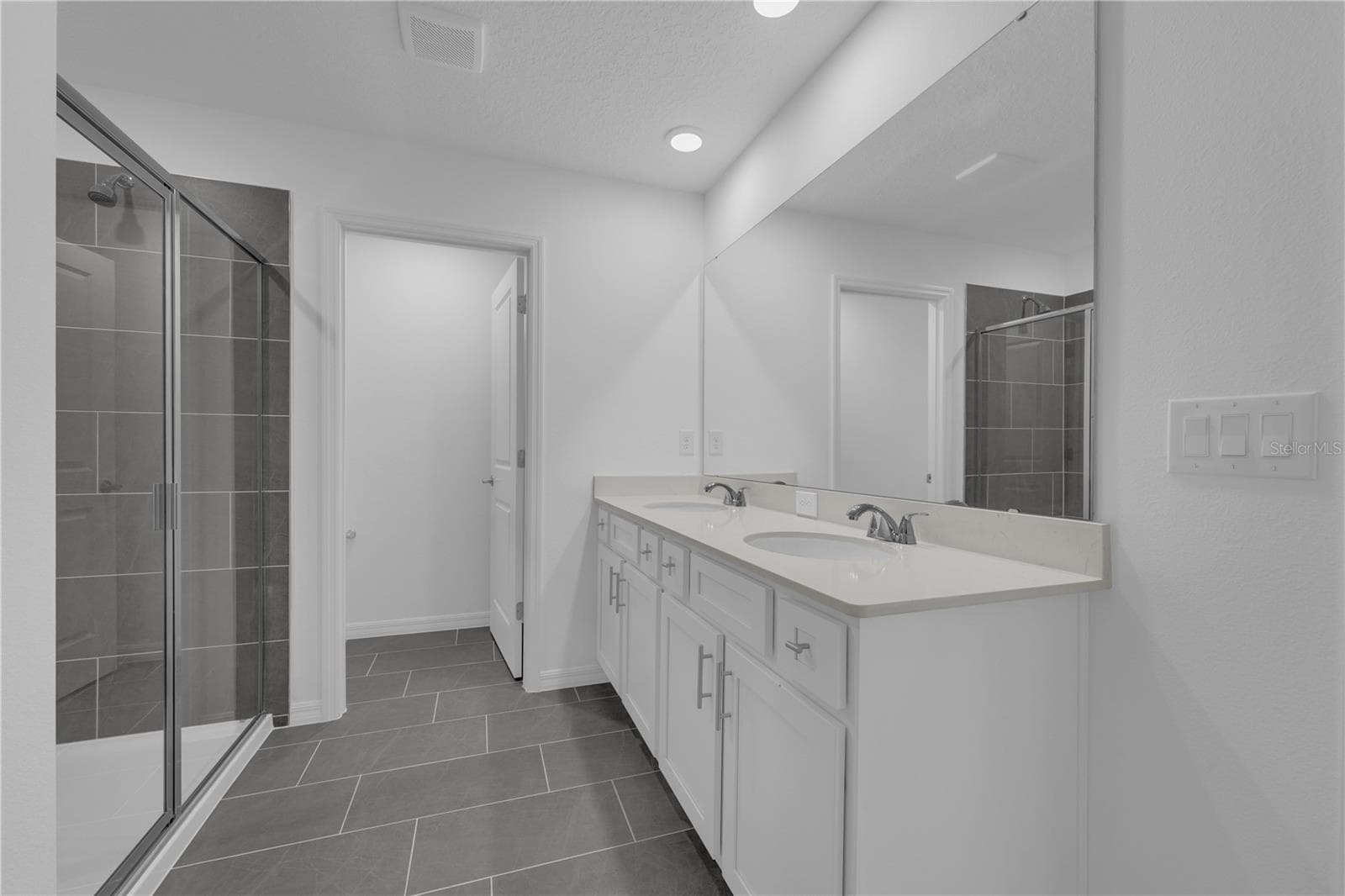 Single Family Residence at 1830 HORSETAIL DR, ST CLOUD, photo 18 of 41