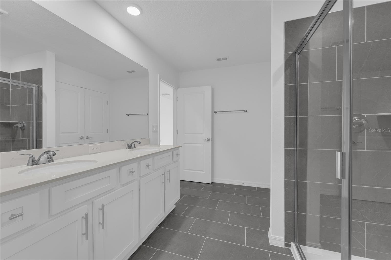 Single Family Residence at 1830 HORSETAIL DR, ST CLOUD, photo 19 of 41