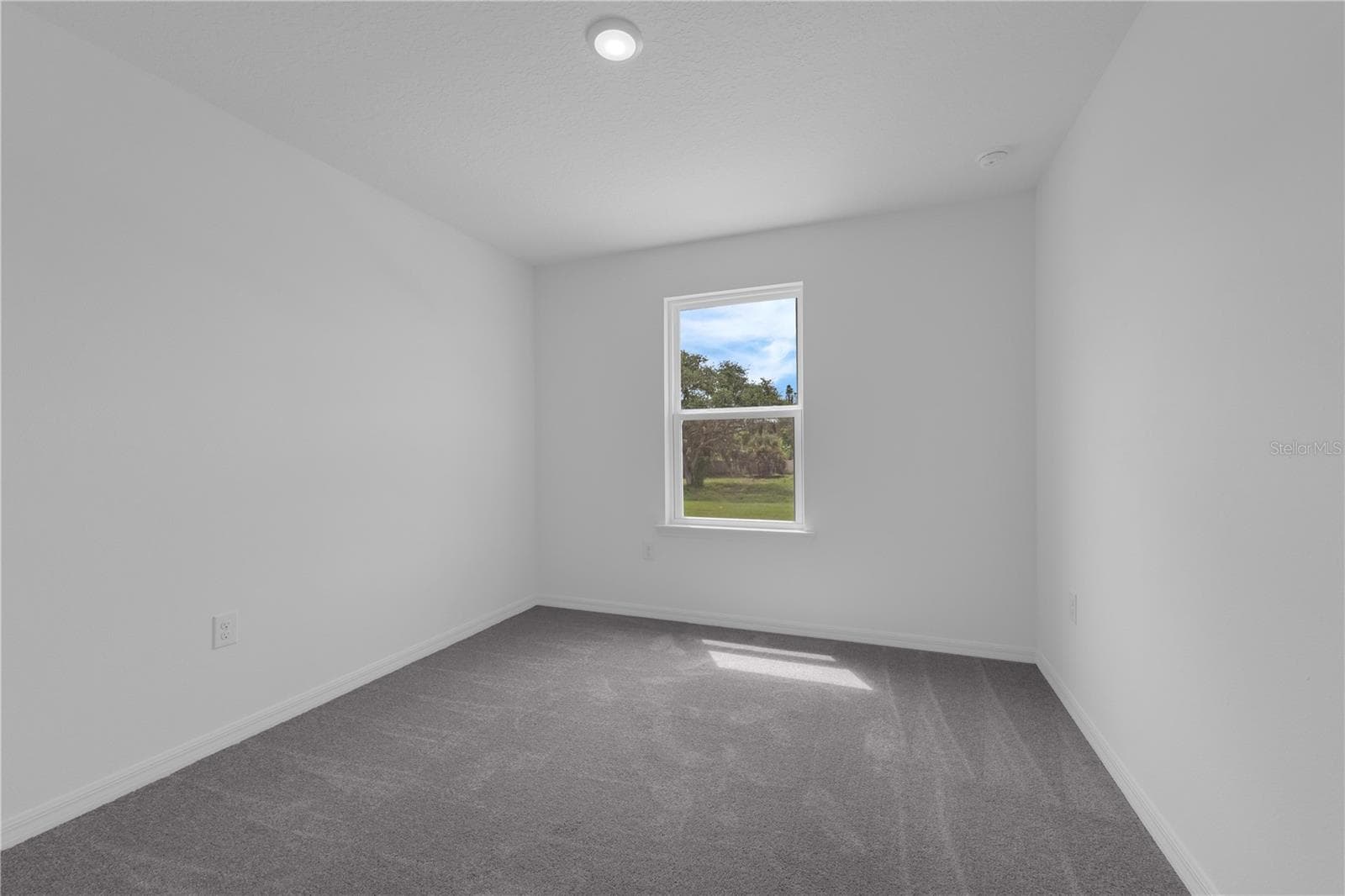 Single Family Residence at 1830 HORSETAIL DR, ST CLOUD, photo 21 of 41