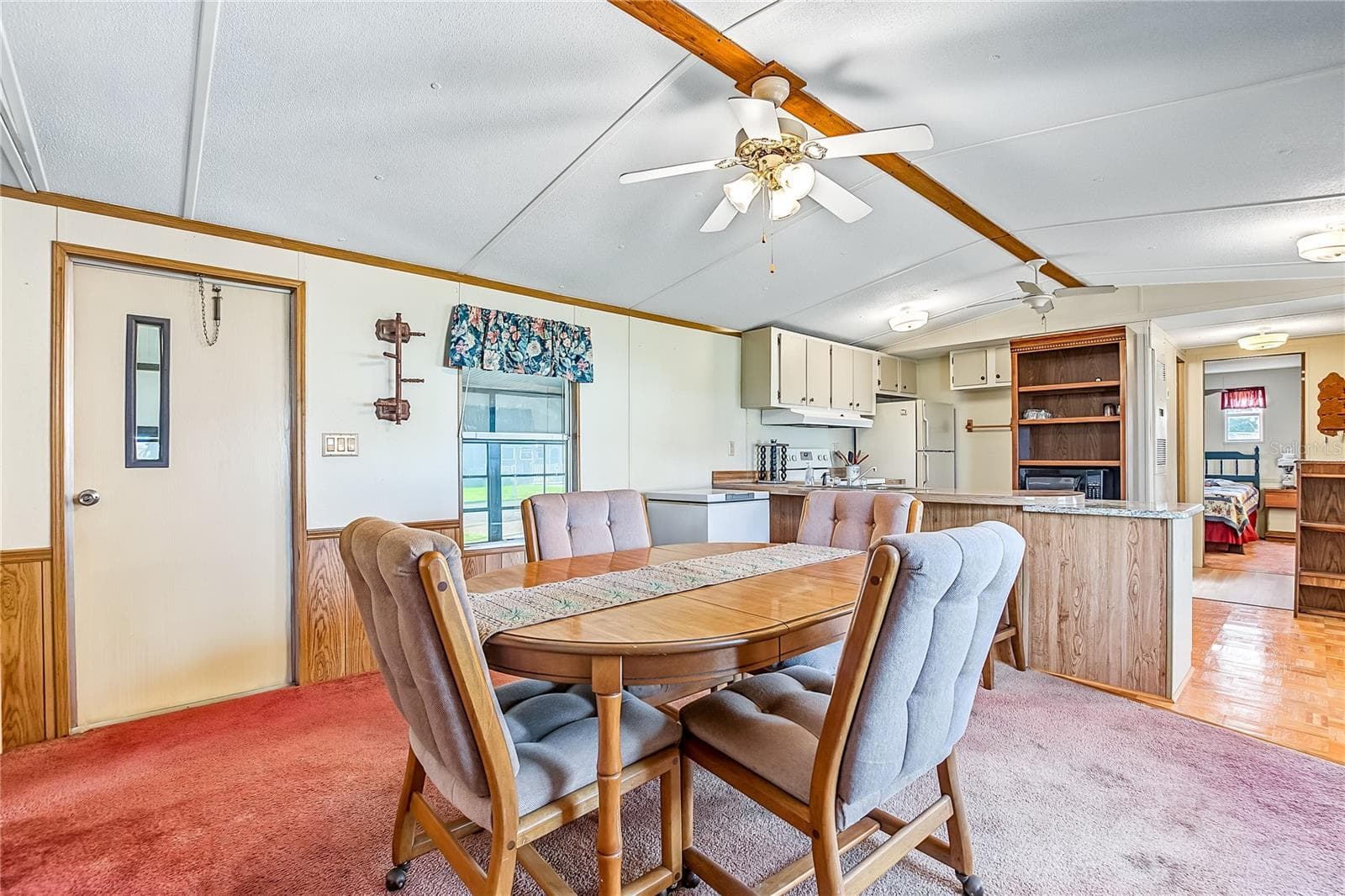 Manufactured Home at 36513 LAKEWOOD DR, ZEPHYRHILLS, photo 21 of 44