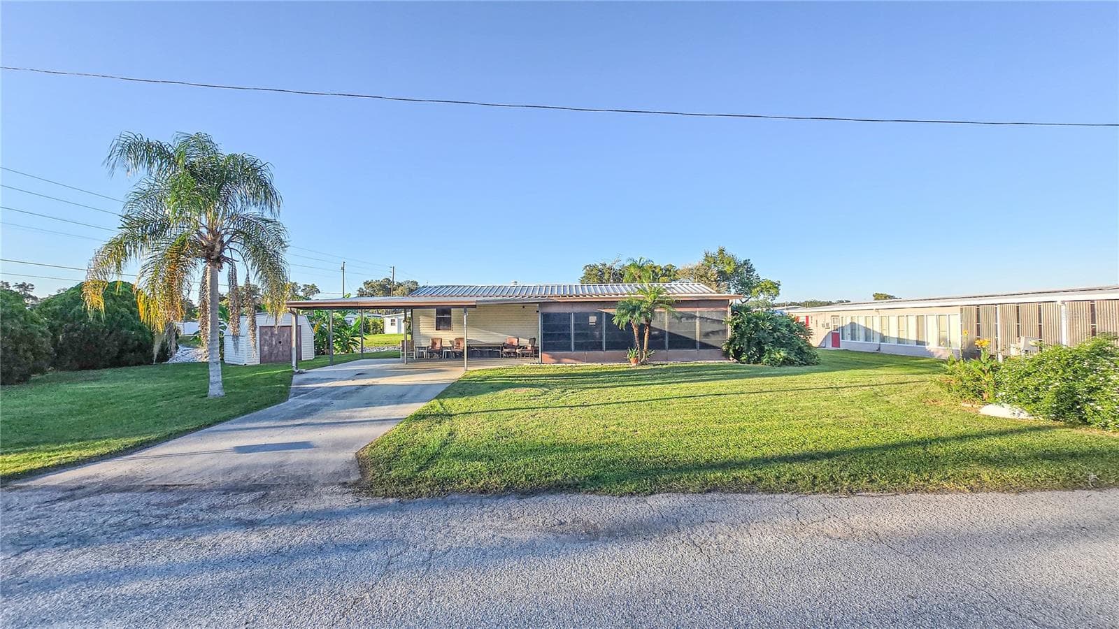 Manufactured Home at 36513 LAKEWOOD DR, ZEPHYRHILLS, photo 41 of 44