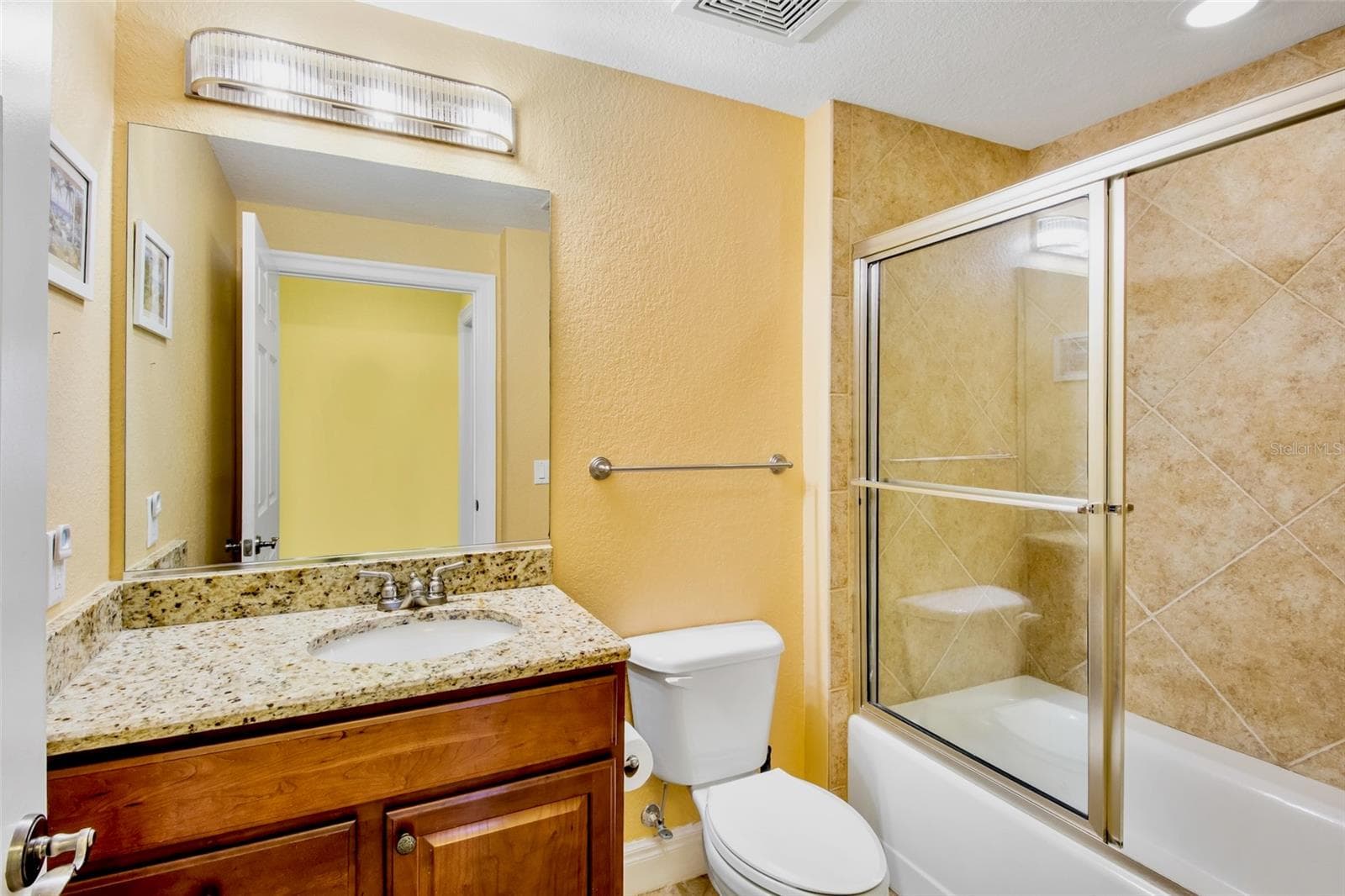 Second bath. - 2825 TERRA CEIA BAY BLVD #1402, PALMETTO