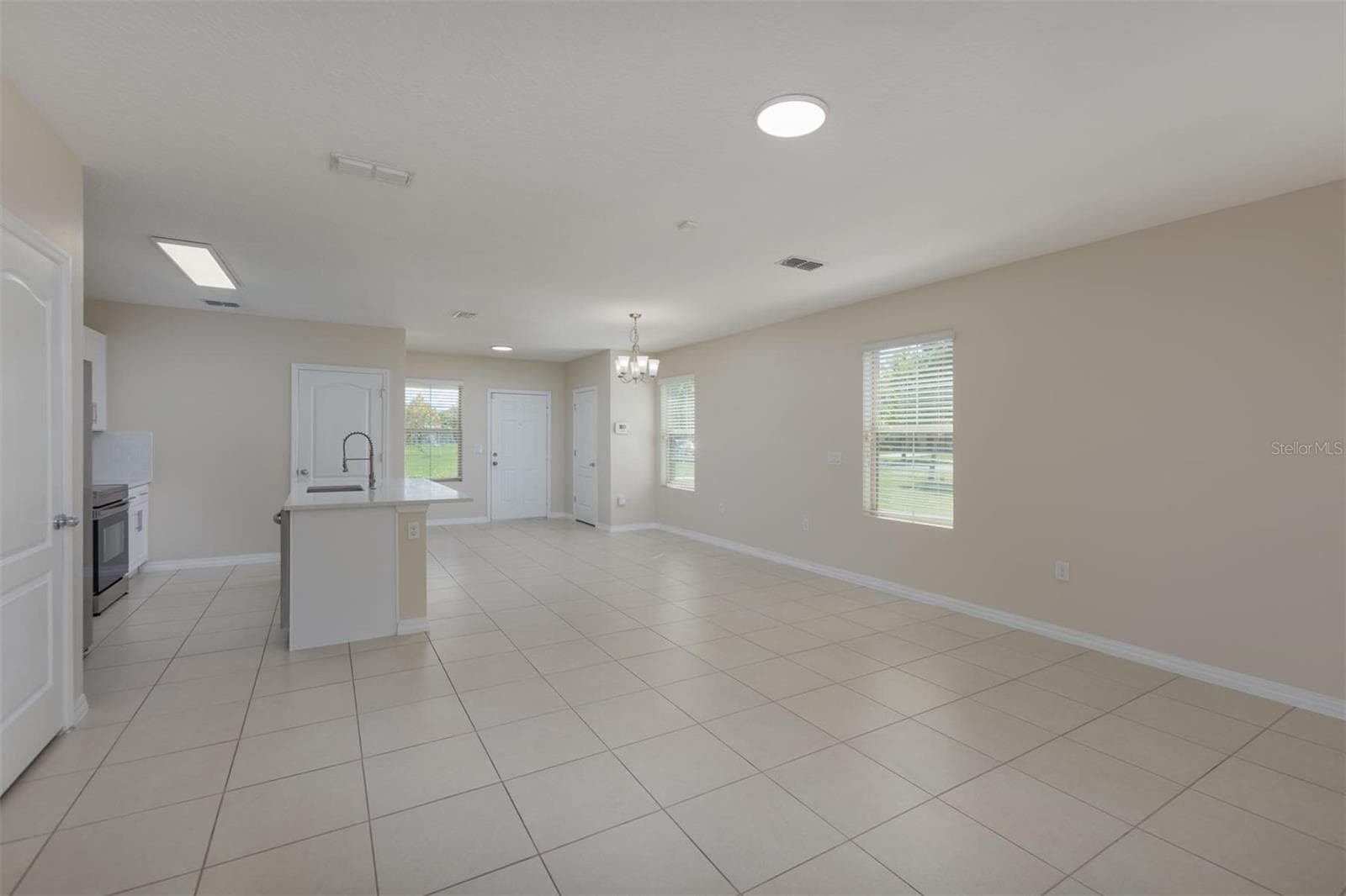 Reverse living-area view - 1485 RYLEE ROCK WAY, KISSIMMEE