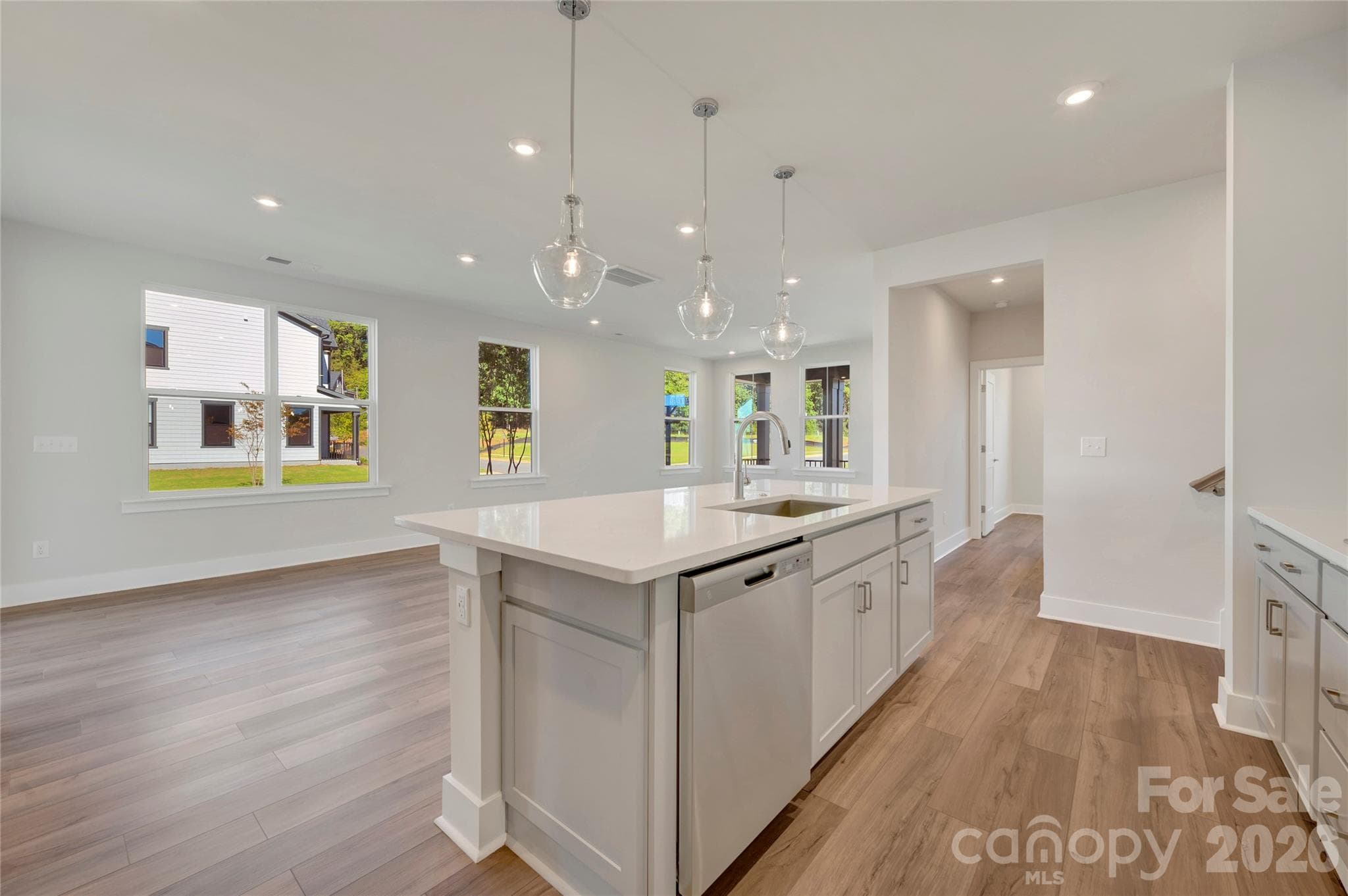 Ample natural light from end unit windows - 75 Seven Oaks Landing, Belmont