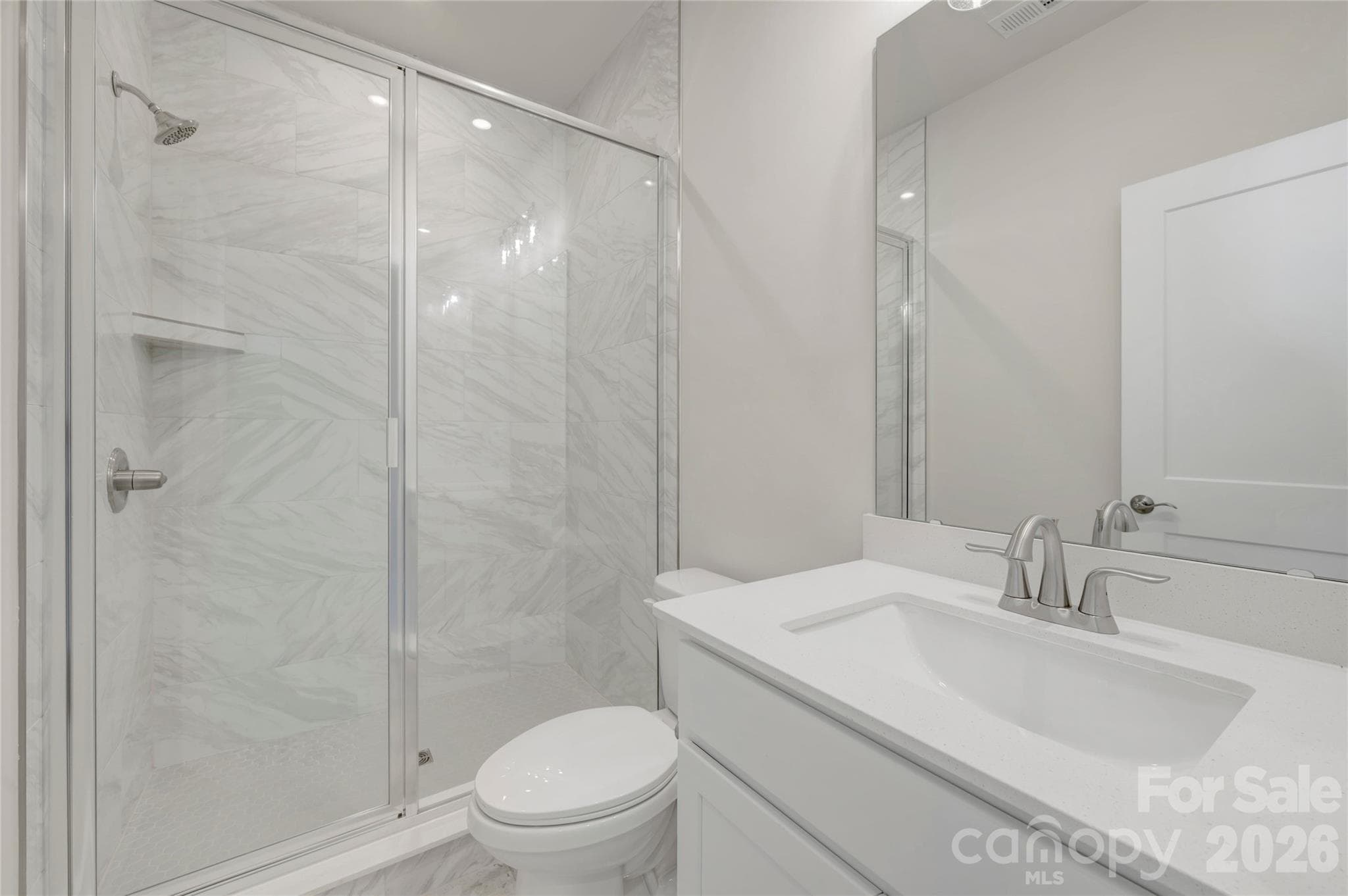 Secondary bathroom with tiled walk-in shower - 75 Seven Oaks Landing, Belmont