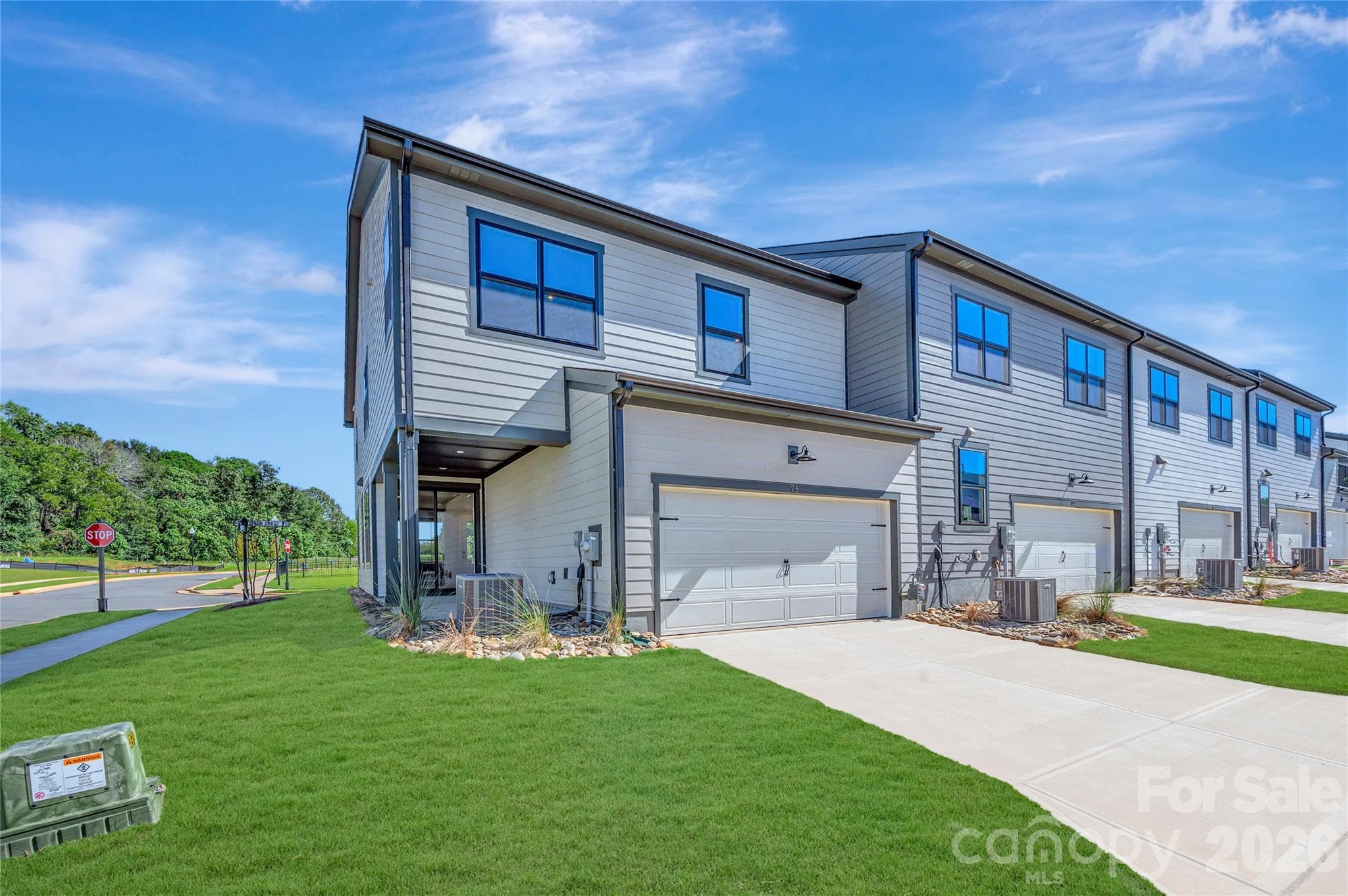 End unit townhome with 2 bay rear load garage - 75 Seven Oaks Landing, Belmont