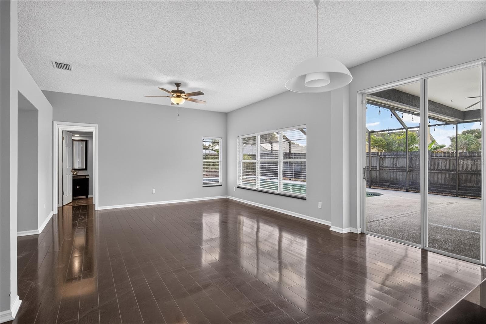 Single Family Residence at 10306 EARLY MIST LN, RIVERVIEW, photo 16 of 45