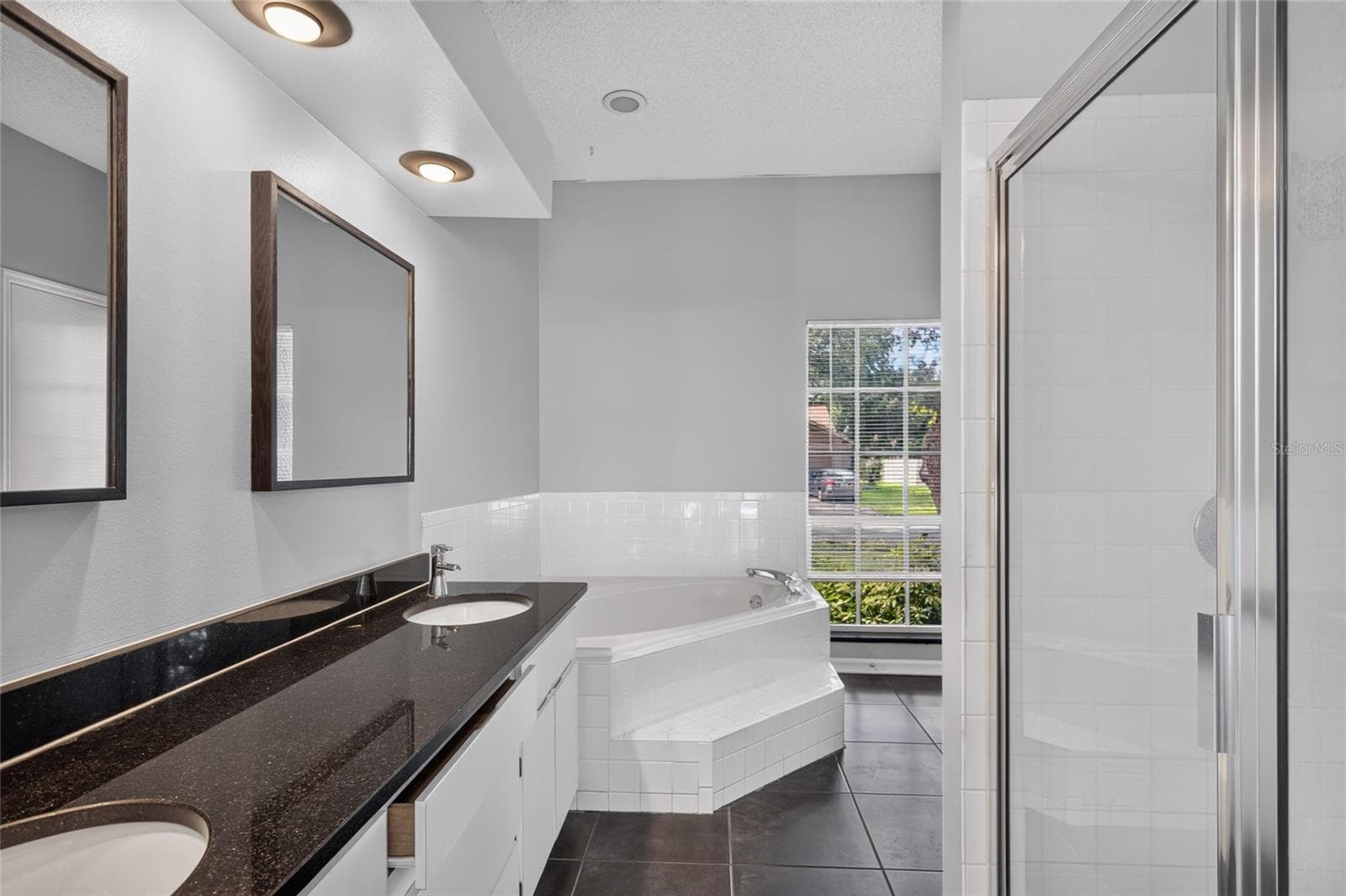 Single Family Residence at 10306 EARLY MIST LN, RIVERVIEW, photo 22 of 45