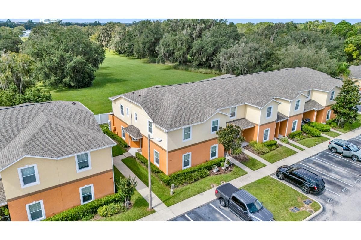 4019 WINDING VINE DR