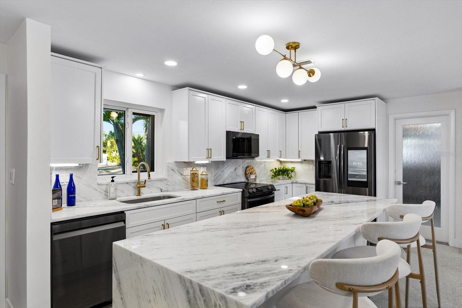 Single Family Residence at VINA-DEL-MAR SEC 3, ST PETE BEACH, photo 9 of 70