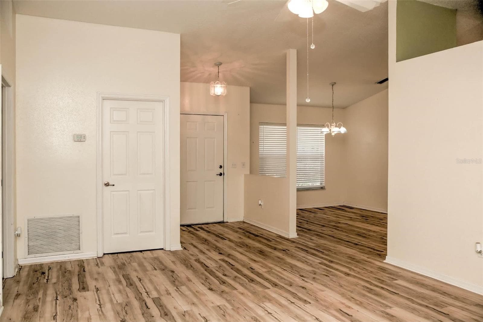 Single Family Residence at 13 HEMLOCK CT, OCALA, photo 8 of 10