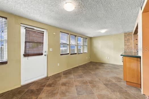 Duplex at 17 JEFF RD, LARGO, photo 4 of 54