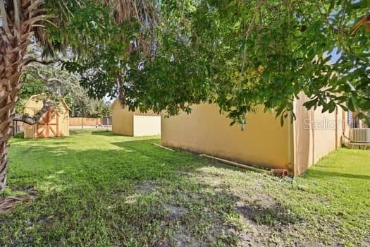 Duplex at 17 JEFF RD, LARGO, photo 22 of 54