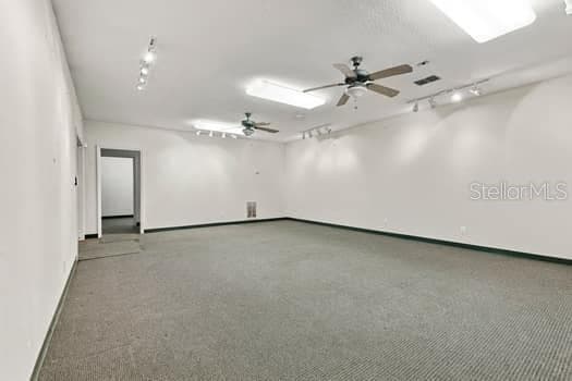 Duplex at 17 JEFF RD, LARGO, photo 38 of 54