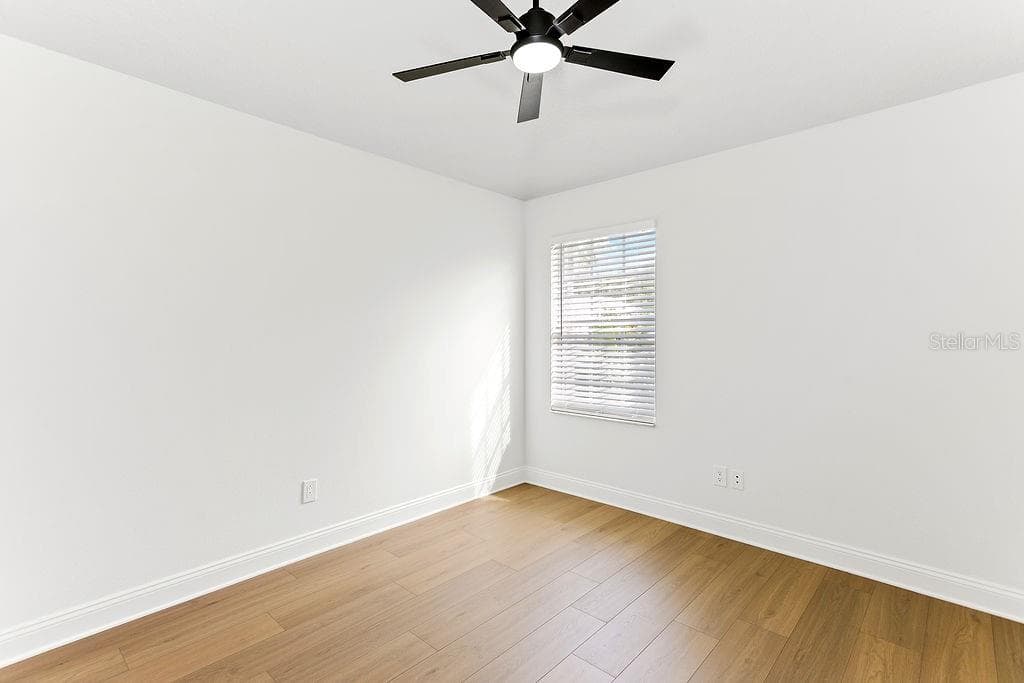 Single Family Residence at 8907 ASHFORD GABLES, TAMPA, photo 23 of 34