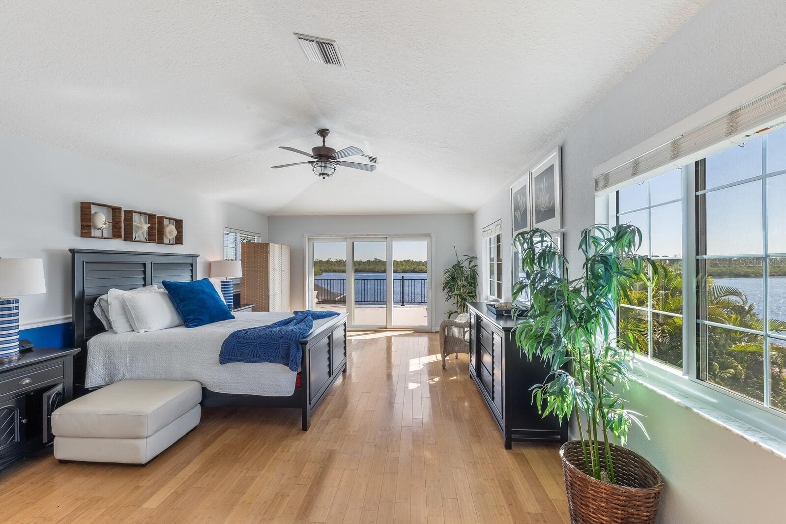 Generous onsuite could be a master - 390 CORAL CREEK DR, PLACIDA