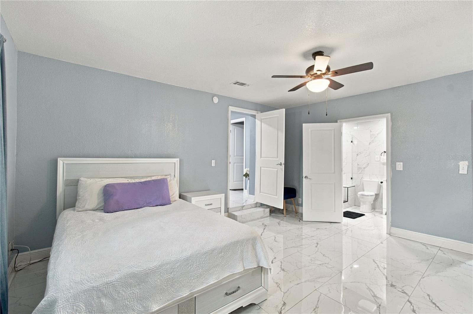 Single Family Residence at 305 LIME TREE RD, TAMPA, photo 14 of 46